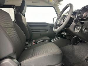Suzuki Jimny 1.5 GLX automatic - Image 8