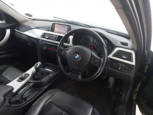 BMW 3 Series 320i - Image 12