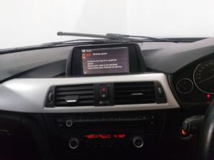 BMW 3 Series 320i - Image 14