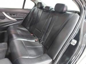 BMW 3 Series 320i - Image 19