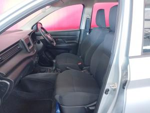 Suzuki Ertiga 1.5 GA - Image 9
