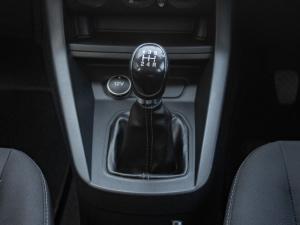 Ford Figo sedan 1.5 Trend - Image 13