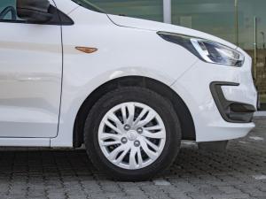 Ford Figo sedan 1.5 Trend - Image 8