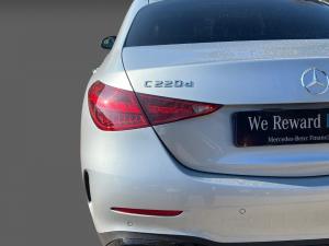 Mercedes-Benz C-Class C220d Avantgarde - Image 12