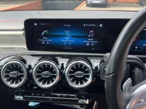 Mercedes-Benz CLA CLA200 Progressive - Image 17