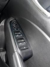 Hyundai Venue 1.0T Fluid auto - Image 16