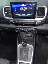 Hyundai Venue 1.0T Fluid auto - Image 17