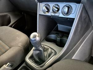 Volkswagen Polo Vivo hatch 1.4 Trendline - Image 13