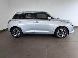 Suzuki Swift 1.2 GLX manual - Image 8