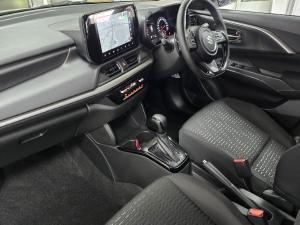 Suzuki Swift 1.2 GLX auto - Image 13