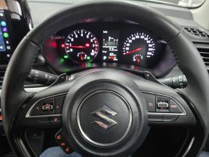 Suzuki Swift 1.2 GLX auto - Image 3