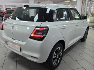 Suzuki Swift 1.2 GLX auto - Image 6