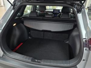 Toyota Corolla Cross 1.8 GR-Sport - Image 17