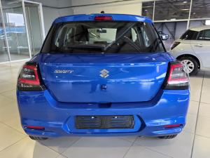 Suzuki Swift 1.2 GLX auto - Image 4
