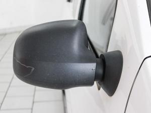 Nissan NP200 1.6i - Image 18