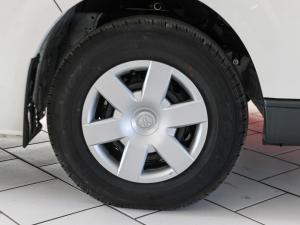 Toyota Hiace 2.5D-4D Ses-fikile 16-seater - Image 11