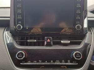 Toyota Corolla Cross 1.8 Hybrid XS - Image 13