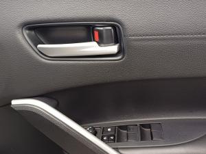 Toyota Corolla Cross 1.8 Hybrid XS - Image 18