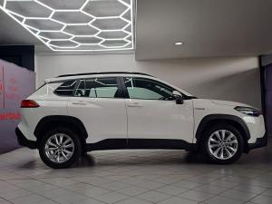 Toyota Corolla Cross 1.8 Hybrid XS - Image 3