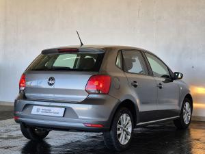 Volkswagen Polo Vivo hatch 1.6 Comfortline auto - Image 10
