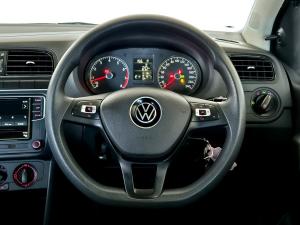 Volkswagen Polo Vivo hatch 1.6 Comfortline auto - Image 12