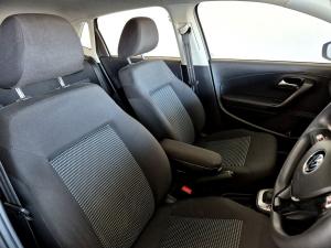 Volkswagen Polo Vivo hatch 1.6 Comfortline auto - Image 18