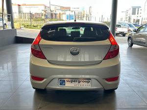 Hyundai Accent hatch 1.6 Fluid - Image 6