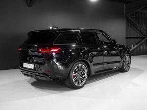 Land Rover Range Rover Sport D350 Dynamic HSE - Image 23