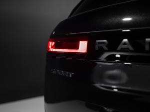 Land Rover Range Rover Sport D350 Dynamic HSE - Image 24