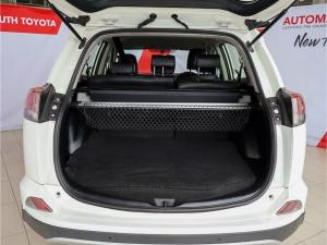 Toyota RAV4 2.0 GX auto - Image 13