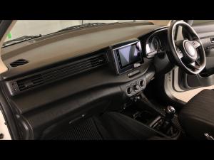 Toyota Rumion 1.5 SX manual - Image 7