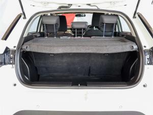 Toyota Starlet Cross 1.5 XS auto - Image 13
