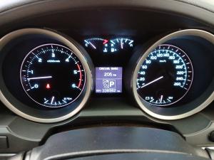 Toyota Land Cruiser 200 4.5D-4D VX - Image 9