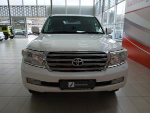 Toyota Land Cruiser 200 4.5D-4D VX - Image 4