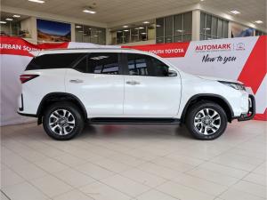 Toyota Fortuner 2.4GD-6 4x4 - Image 3