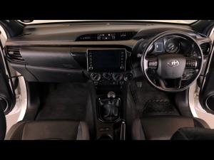 Toyota Hilux 2.8GD-6 Xtra cab 4x4 Legend manual - Image 6