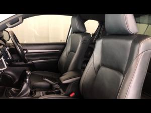 Toyota Hilux 2.8GD-6 Xtra cab 4x4 Legend manual - Image 21