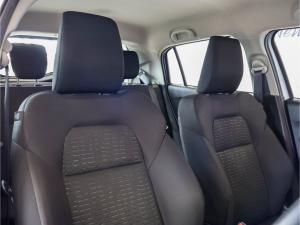 Suzuki Swift 1.2 GL - Image 11