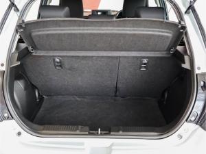 Suzuki Swift 1.2 GL - Image 13