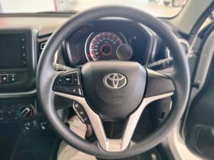 Toyota Vitz 1.0 XR auto - Image 8