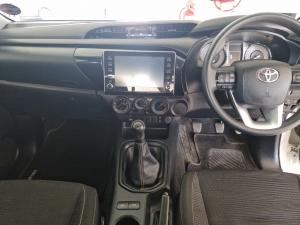 Toyota Hilux 2.4GD-6 Xtra cab Raider manual - Image 6
