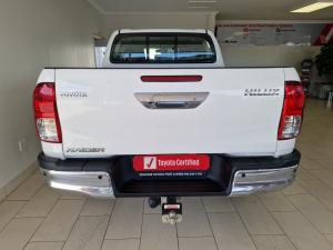 Toyota Hilux 2.4GD-6 double cab Raider manual - Image 5