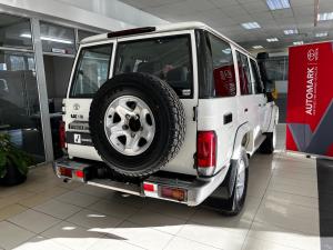 Toyota Land Cruiser 76 4.5D-4D V8 station wagon LX - Image 2