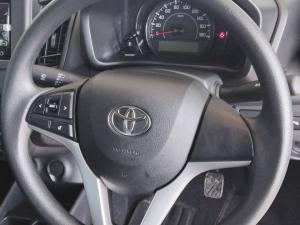 Toyota Vitz 1.0 - Image 8