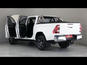 Toyota Hilux 2.8GD-6 double cab Raider auto - Image 10