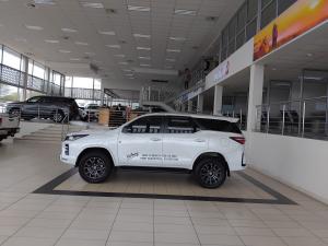 Toyota Fortuner 2.8GD-6 4x4 GR-Sport - Image 11