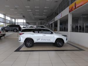 Toyota Fortuner 2.8GD-6 4x4 GR-Sport - Image 3