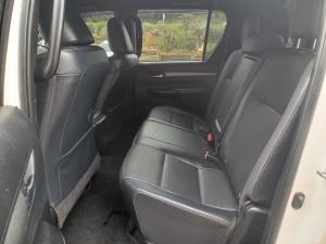 Toyota Hilux 2.8GD-6 double cab 4x4 Legend RS manual - Image 15