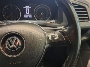 Volkswagen T6 Kombi 2.0 TDi DSG 103kw - Image 10