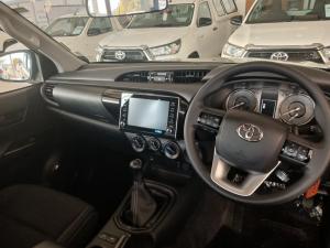 Toyota Hilux 2.4 GD-6 RB RaiderE/CAB - Image 15